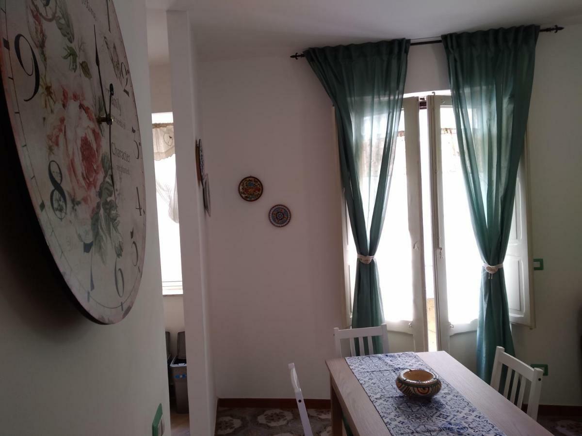 Una Scala Dal Centro أغريجنتو المظهر الخارجي الصورة